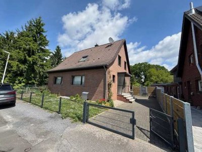 Freistehendes 1großes Einfamilienhaus am Waldrand Wickrath