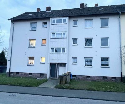 Frisch renovierte 3,5 Zimmer Wohnung mit Balkon und Gartennutzung