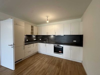 KfW 40-Neubau-Wohnung mit 3 Zimmern, EBK, Balkon, Echtholzparkett, HWR, Fahrstuhl, Tiefgarage