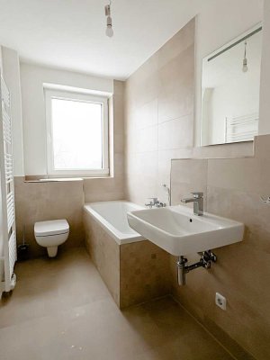 Frisch modernisierte Kapitalanlage in Elbnähe mit Balkon, Stellplatz und Gartenmitbenutzung