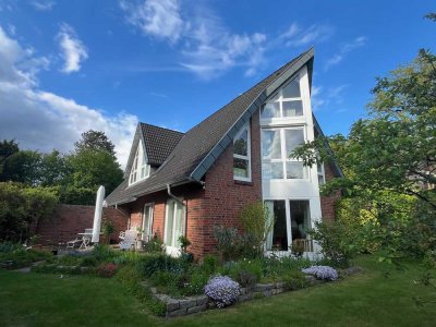 Außergewöhnliche Architekten-Doppelhaushälfte in Wellingsbüttel
