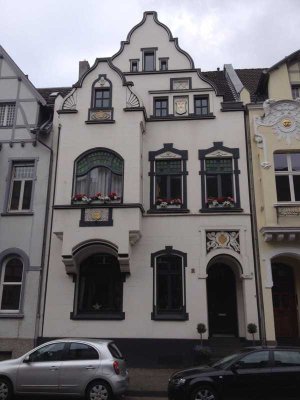 Altbau-Maisonette Wohnung mit großer Dachterrasse - von privat!