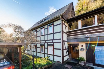 Attraktives Zweifamilienhaus mit Ferienwohnungen in der schönen Sächsischen Schweiz