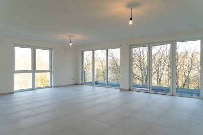 Erstbezug: Stilvolle 3-Raum-EG-Wohnung mit luxuriöser Innenausstattung