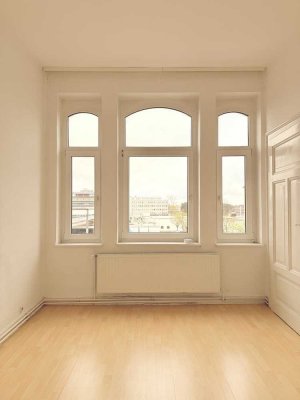 Wohnen in der List: Altbaucharme mit Gestaltungspotenzial – ideal für Selbstnutzer