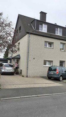 2-Zimmer Wohnung mit Terrasse in Bergisch Gladbach
