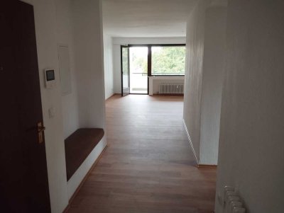 2 Zimmer Wohnung in Heißen