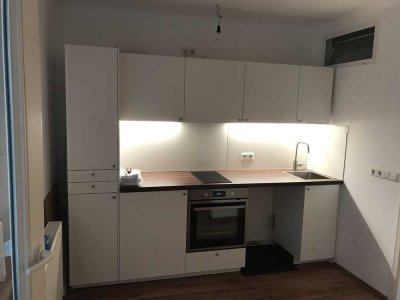 Modernisierte 1-Zimmer-Wohnung mit Balkon und neuer Einbauküche auf der Lindau-Insel