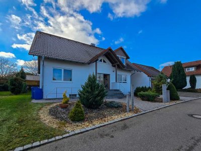 Sofort bezugsfrei!
2-Zimmer Souterrain Wohnung in Bad Schussenried- Kürnbach