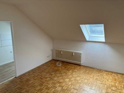 Helles Dachgeschossapartment nähe Universität!