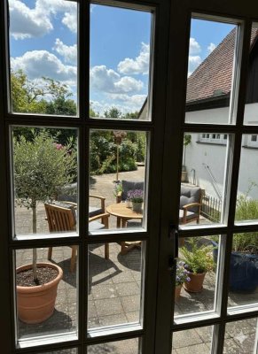 Altbau-Einfamilienhaus zum Wohnen und Arbeiten