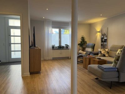 Modernisiertes Einfamilienhaus für zwei Personen mit Ausbaureserve im OG!