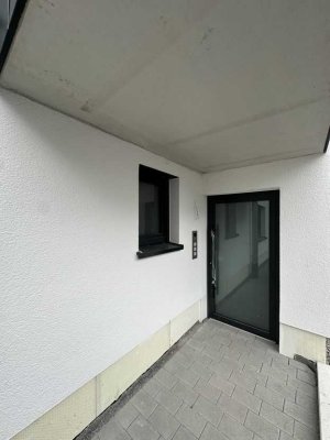 Neubau-Penthouse mit Einbauküche