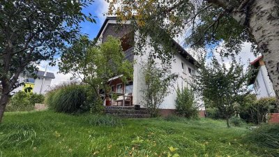 Freistehendes und familienfreundliches 1-Familien-Haus