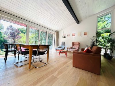 Lichtdurchflutetes Architektenhaus am Hang mit Naturblick