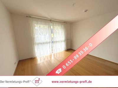 Lichtdurchflutete 3-Zimmer Erdgeschoss Wohnung mit Balkon, Keller und Tiefgaragenstellplatz in Trier