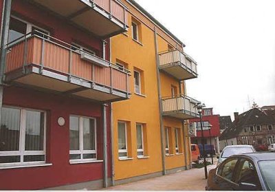 Gepfl. 4-RWG (Wohnk.), Balkon, Kaminanschluss, Keller /bei Bedarf Stellplatz in Grevesmühlen, WG. 4