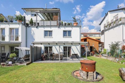 Traumhafte 4-Zimmer-Wohnung mit Haus-Charakter, Garten & PV-Anlage – Wohlfühlen auf zwei Etagen!