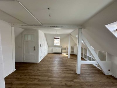 Erstbezug nach Renovierung! Schöne 2-Zimmer-Wohnung in zentraler Lage Pforzheim Süd-Weststadt