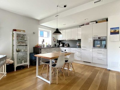 Moderne 2,5-Zimmer Neubau Wohnung mit Balkon