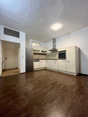 MODERNE 2-ZIMMER WHG |  ZENTRALE LAGE | EBK |  sofort bezugsfrei