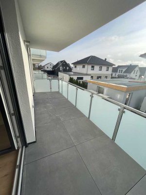 Moderne 3-Zimmer Wohnung im Neubau mit Balkon, Aufzug, Gäste-WC, Dusche +Badewanne, Garage optional