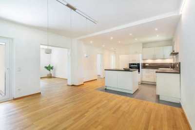 Sanierte 3,5-Zimmer-Wohnung mit Einbauküche und Balkon in Heinrich-Blömer-Weg, Bonn