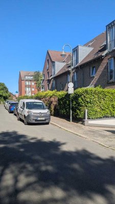 Traumhafte 2 Raum Wohnung mit Sonnenbalkon und Tiefgaragenstellpaltz