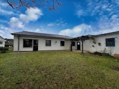 Wohnglück zur Miete: Bungalow mit Garten & Terrasse