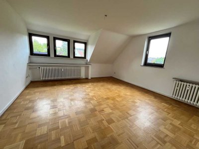 Wunderschöne, renovierte 2 Zimmerwohnung zum Wohlfühlen in grüner Umgebung!