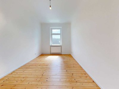 Ihr neues Zuhause mit Einbauküche, 3 Zimmern und frisch saniertem Altbaucharme wartet auf Sie!