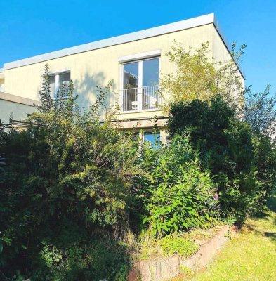 Arbeiten und Wohnen im gepflegten 7-Zimmer Haus in Dambach, Fürth
