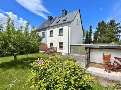 Doppelhaushälfte mit Garage, Carport und herrlichem Garten zu Verkaufen
