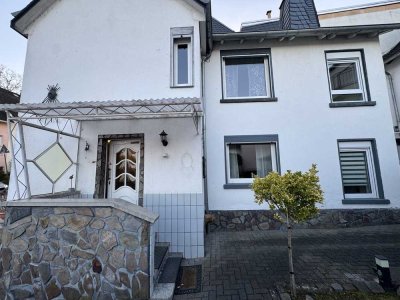 Gemütliches Haus mit bester Lage in Koblenz-Metternich zu vermieten