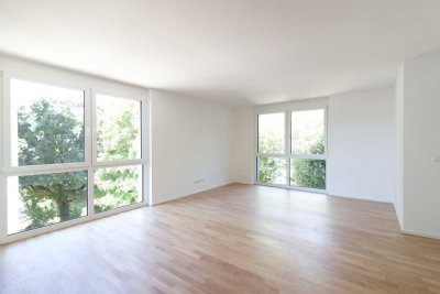 Exklusive, lichtdurchflutete 2-Zi.-Wohnung mit moderner Einbauküche und großzügigem Grundriss