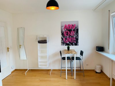 Möbliertes WG-Zimmer in Stuttgart-Möhringen, Wohnen auf Zeit