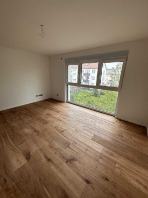 Sanierte ansprechende 1-Zimmer-Wohnung mit EBK in Stuttgart Weilimdorf