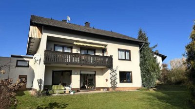 Mehrfamilienhaus - 3 Wohnungen - von Privat
