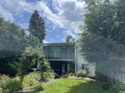 Fast wie Neu!
TOP-modernisiertes EFH mit familienfreundlichem Sonnengarten in Oberdollendorf