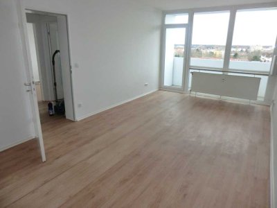 Penthouse, lichtdurchflutete 2,5 Zimmer, Skylineblick im 7. OG ganz oben