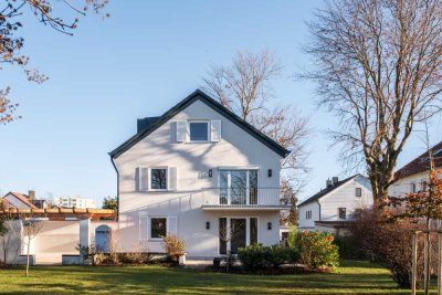 Erstbezug, sanierte EG Wohnung mit großem Garten und U-Bahnnähe