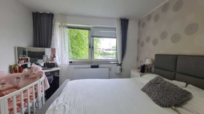 *** Modernisiert * familenfreundlich * 3 Zimmer  mit Loggia * grüne Wohnlage * frei werdend