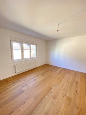 Helles und gemütliches WG-Zimmer in Stuttgart Ost
