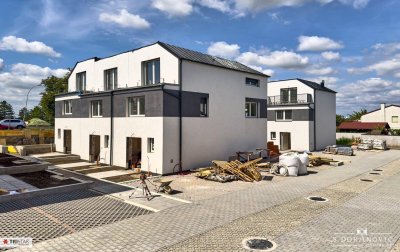 • NEU! • ZIEGELMASSIV • 12 REIHENHÄUSER • 2 PKW-STELLPLÄTZE PRO HAUS • GARTEN &amp; TERRASSE • BELAGSFERTIG • FISCHAMEND •