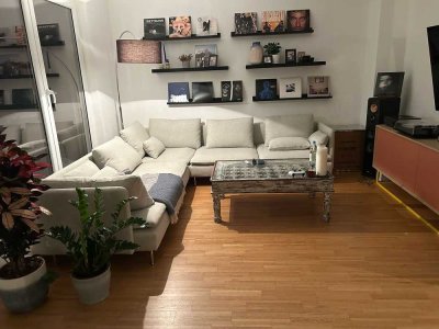 Moderne 2,5-Zimmer-Wohnung mit großem Sonnenbalkon & Weitblick über Köln – 4. Etage mit Aufzug