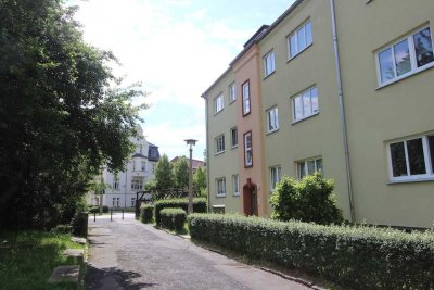 Top sanierte 2-Raum Wohnung im EG sucht Nachmieter zu Juli 2025!