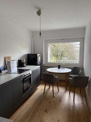 Möblierte 2-Zimmer Wohnung mit Balkon im 1. OG in Düsseldorf Pempelfort