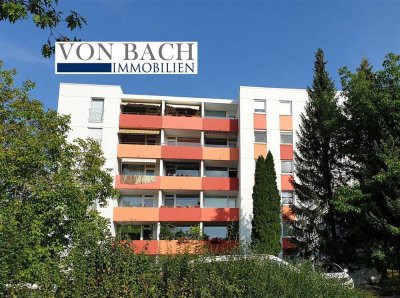 Großzügige Wohnung mit Balkon