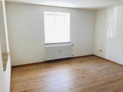 Gut geschnittene, helle 1,5-Zi-Whg. im Zentrum von Freilassing