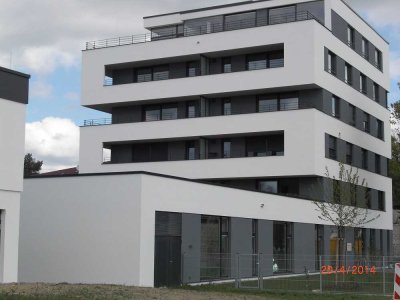 Exclusive, neuwertige 2-Zimmer-Wohnung mit Balkon und EBK in Ingolstadt
